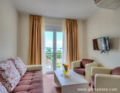 Apartmani Bristol Igalo, , private accommodation in city Igalo, Montenegro